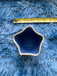 Image 1 of star cup D
