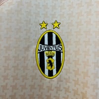 Image 5 of Retro Juventus Third Away 03/04