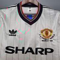 Image 2 of Retro Manchester United 1983 Away
