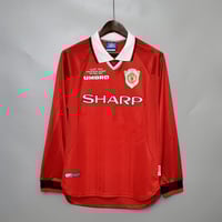 Image 9 of Retro Manchester United 99 Long Sleeve CL HOME