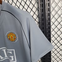 Image 7 of Retro Manchester United Goalkeeper 07-08