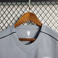 Image 6 of Retro Manchester United Goalkeeper Longsleeve 07-08