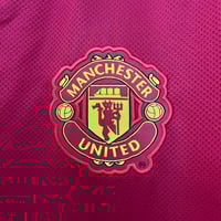 Image 8 of Retro Manchester United Home 11-12