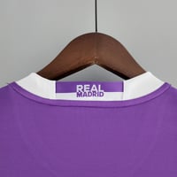 Image 6 of Retro Real Madrid 17-18 Away 