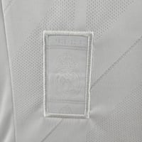Image 2 of Retro Real Madrid 17-18 Home