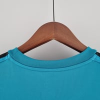Image 5 of Retro Real Madrid 17-18 Third Away 