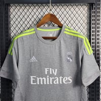 Image 2 of Retro Real Madrid Away 15-16
