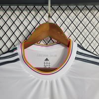 Image 5 of Retro Real Madrid Home 13-14