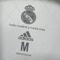Image 4 of Retro Real Madrid Home 15-16