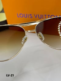 Image 2 of Love Sunglasses(1"1)