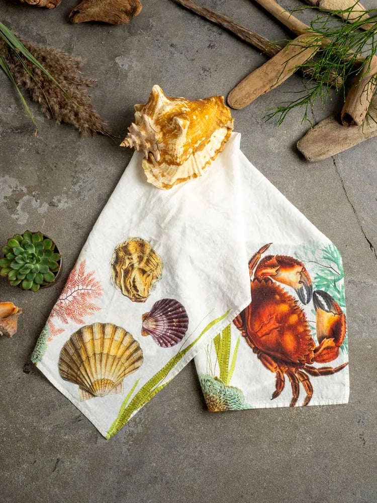 Image of Torchon En Lin Theme: Coquille St Jacques ou Crabe