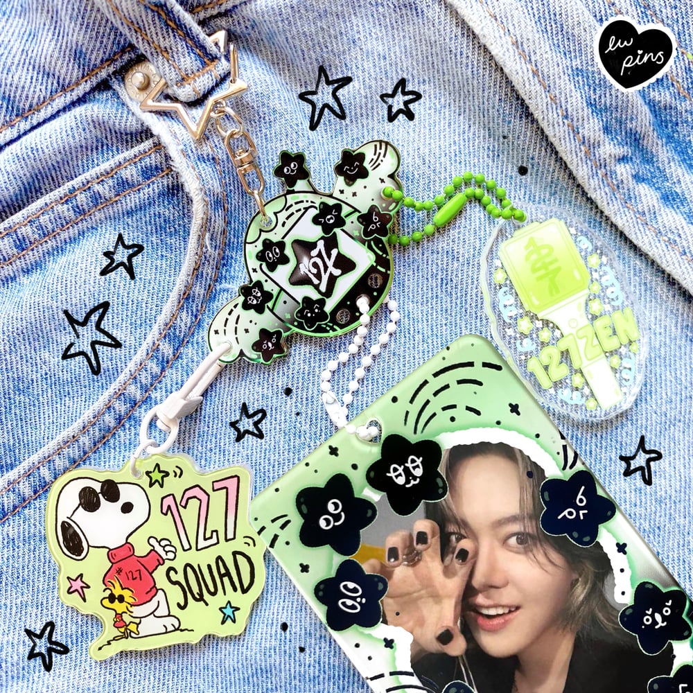 127 Tamagotchi Star Keychain Holder