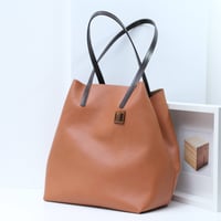 Image 4 of Slouchy Wide Tote in pebbled biscuit
