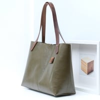 Image 4 of Easy Tote in olive