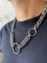 Image 4 of 'O BABY' necklace