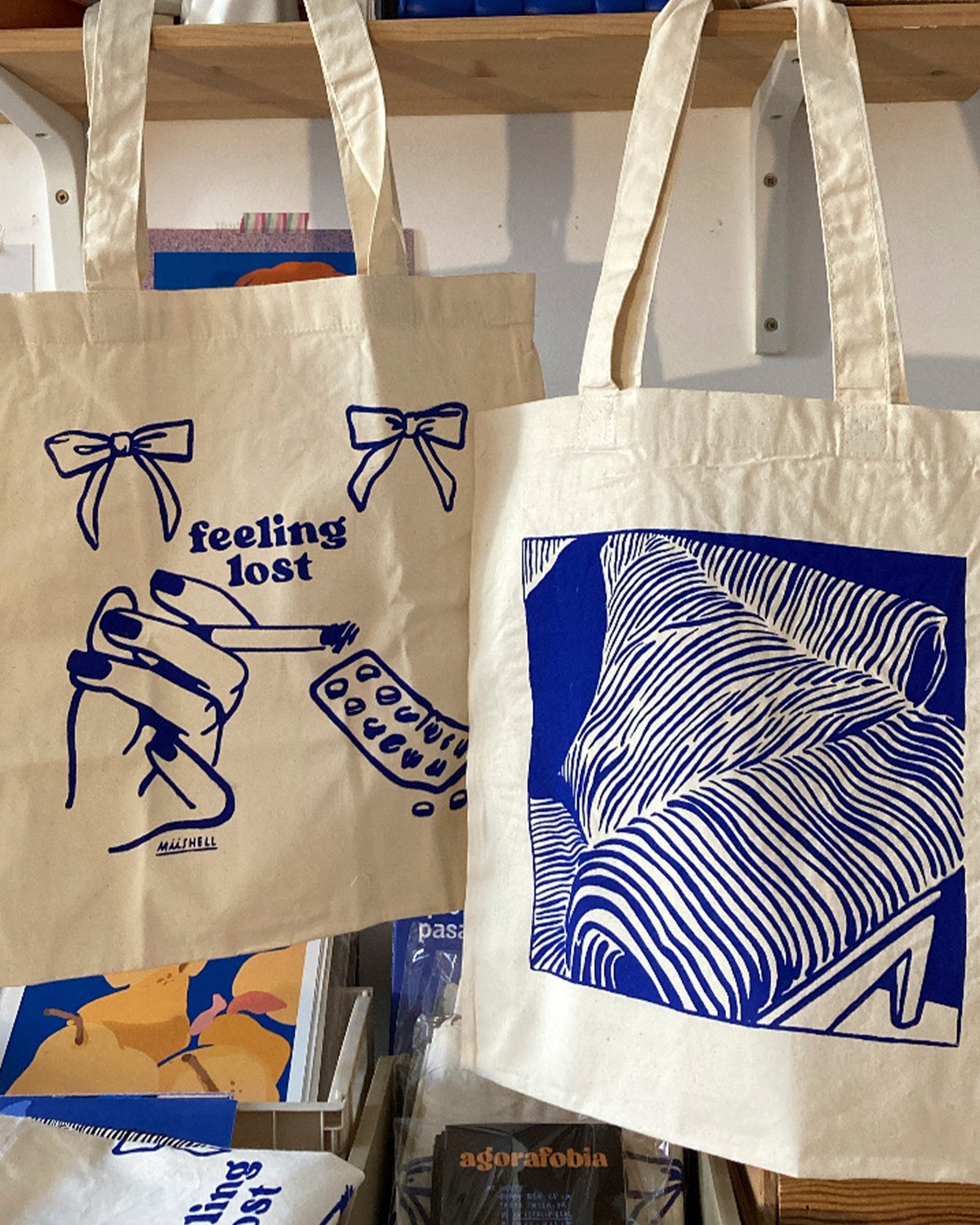 Image of Totebag Sofa