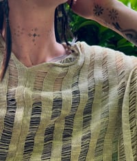 Image 1 of Mantella - poncho 