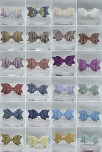 Glitter straw topper bows