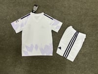 Image 2 of Kids Manchester United 26-26 Away