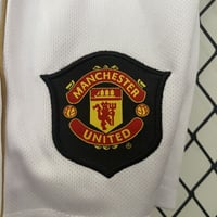 Image 3 of Kids Retro Manchester United 06-07 Home