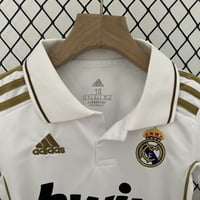 Image 2 of Kids Retro Real Madrid 11-12 Home