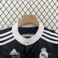 Image 4 of Kids Retro Real Madrid 14-15 Third Away 