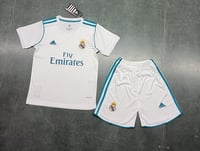 Image 1 of Kids Retro Real Madrid 17-18 Home