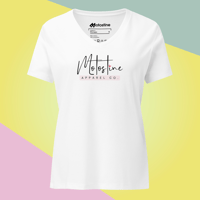 Image 2 of Signature relaxed v-neck t-shirt