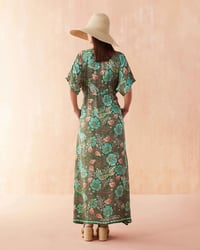Image 4 of Pia Kaftan Kelp