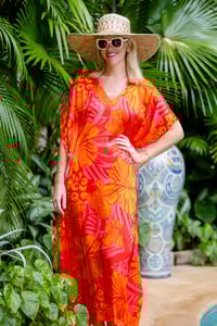 Image 4 of Giovanna Kaftan