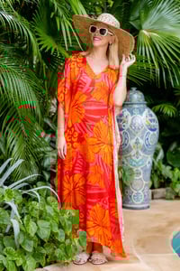 Image 5 of Giovanna Kaftan