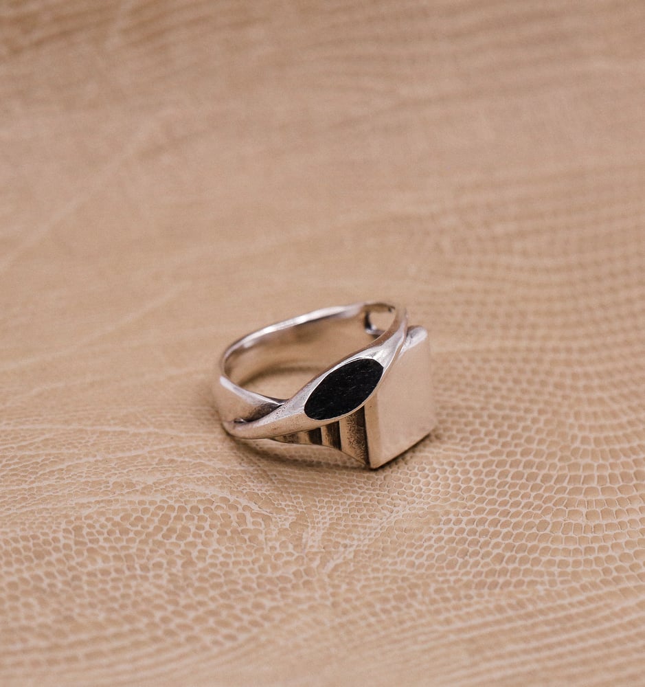 Image of Double Signet 