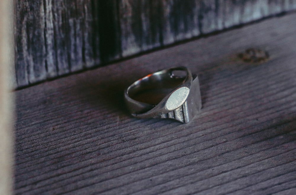 Image of Double Signet 