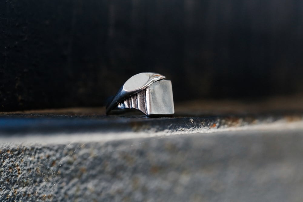 Image of Double Signet 
