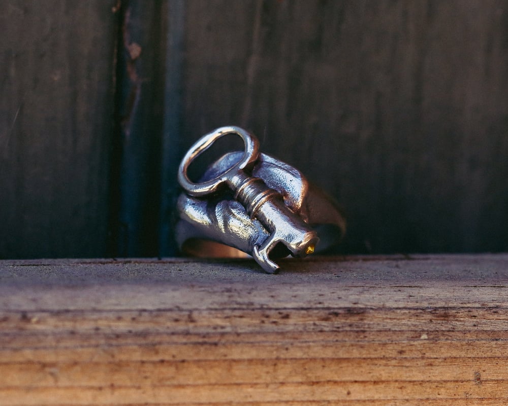 Image of Key Signet