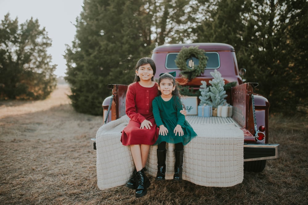 Image of RED TRUCK CHRISTMAS MINIS - RETAINER 