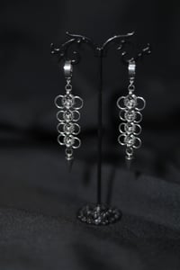 Spine earrings