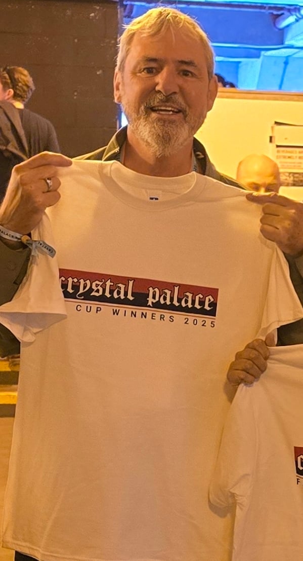 WEMBLEY SECTION F.A CUP WINNERS T-SHIRT