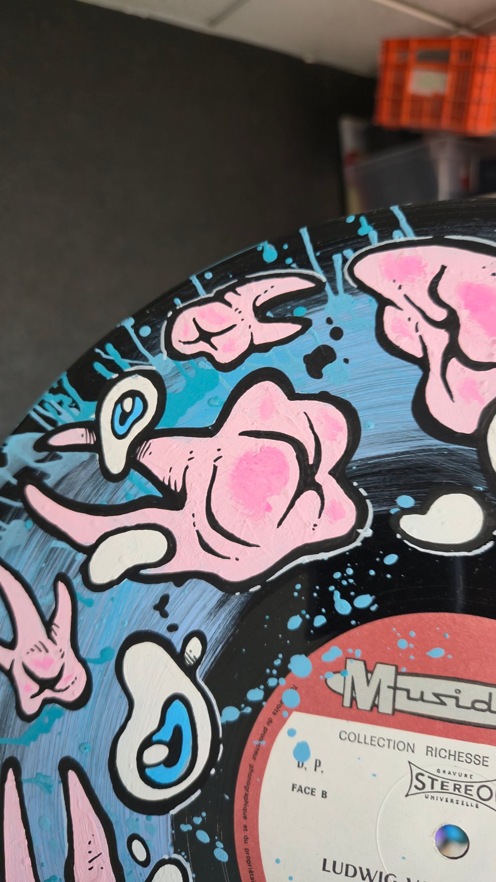 Vinyle custom : dent pour dent