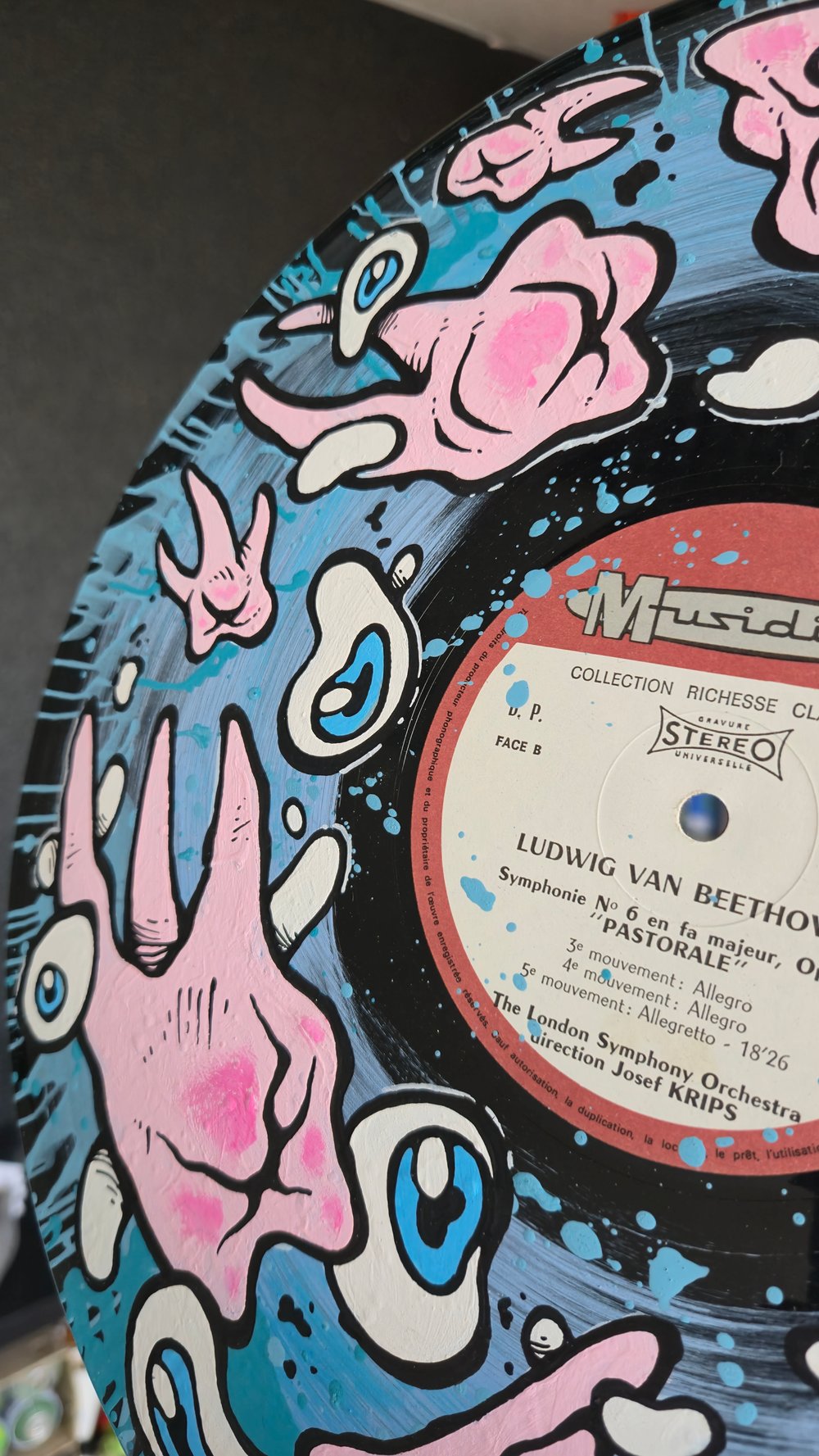 Vinyle custom : dent pour dent