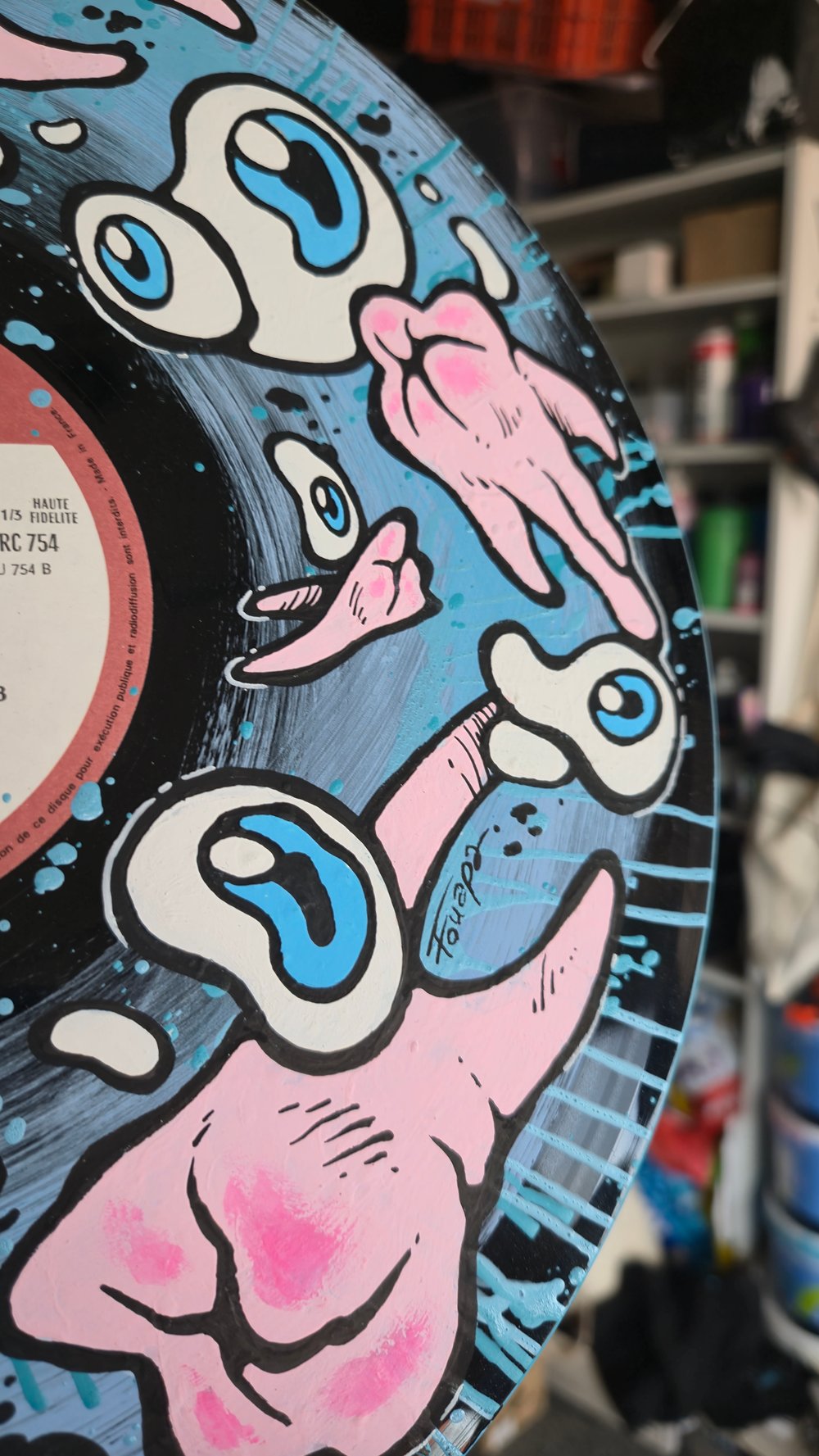 Vinyle custom : dent pour dent