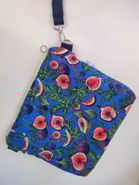 Image 2 of Bolso bandolera BREVARIUM AZUL CIELO