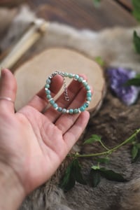 Image 4 of Bracciale con ossa di volpe -amazzonite- 