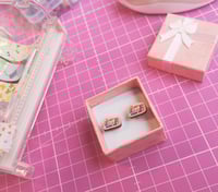 Image 2 of Switch [Earring]