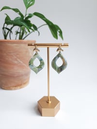 Whimsical Waters Sheilas 