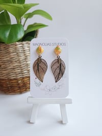 Image 2 of Peach Marble Leafs