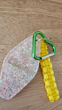 Image 1 of Porte-clés LA CHAUME paillettes