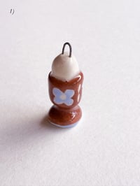 Image 1 of Ceramic medaillons