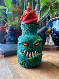 Image 1 of Enchanted potion bottle (emerald green)