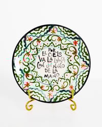 Por el cielo va la Luna